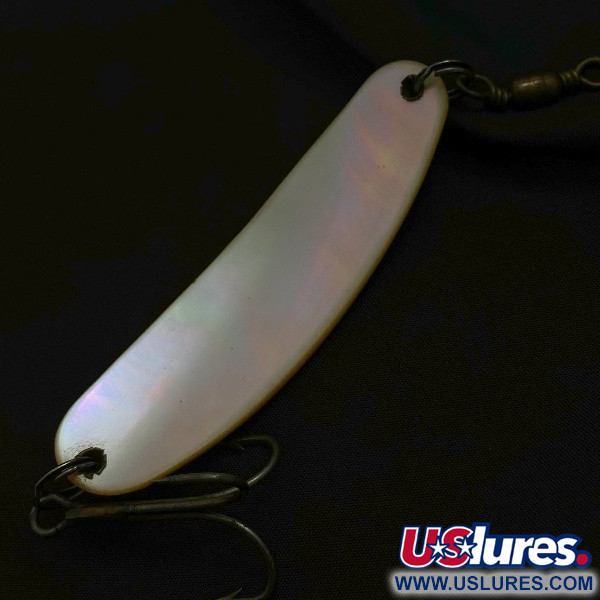 Vintage   Pflueger Pearl Spoon, 2/3oz pearl fishing spoon #23529