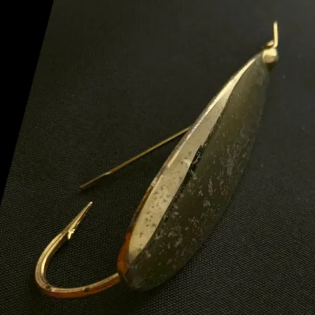 Vintage Johnson Silver Minnow Weedless, 2/5oz gold fishing spoon #23573