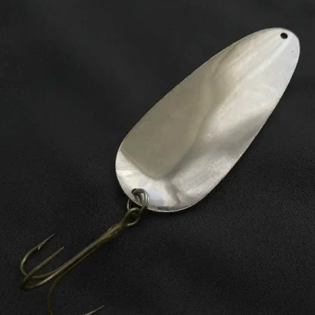 Vintage Lindy / Little Joe Lindy Gator , 1 2/3oz nickel/black fishing spoon #23585