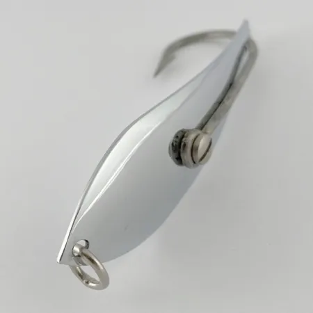 Vintage Buck Spoon White, 3/4oz nickel fishing spoon #23616