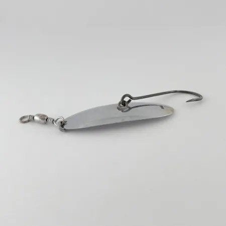 Vintage Pflueger Record 4 №1832, 2/5oz Nickel fishing spoon #23621
