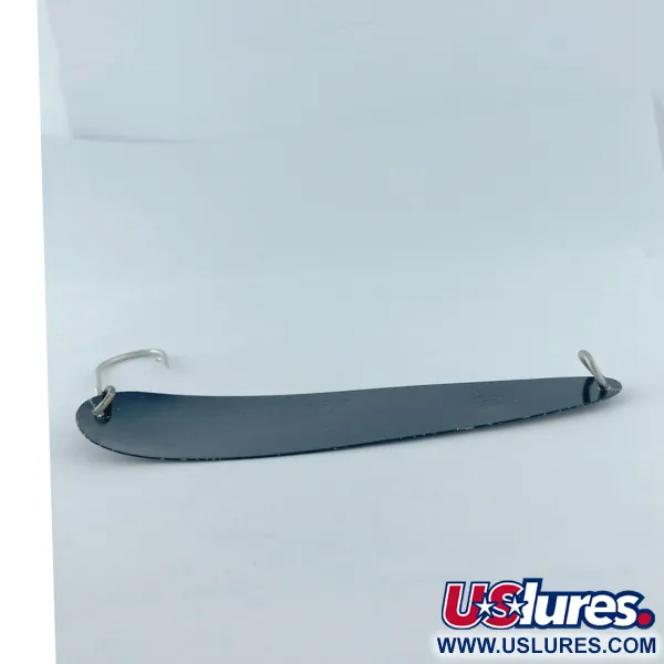 Vintage   Luhr Jensen Flutter Spoon 38, 1/3oz black fishing spoon #23686