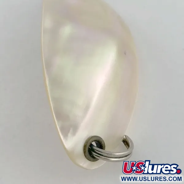 Vintage   Pflueger Pearl Spoon, 1/2oz pearl fishing spoon #23721