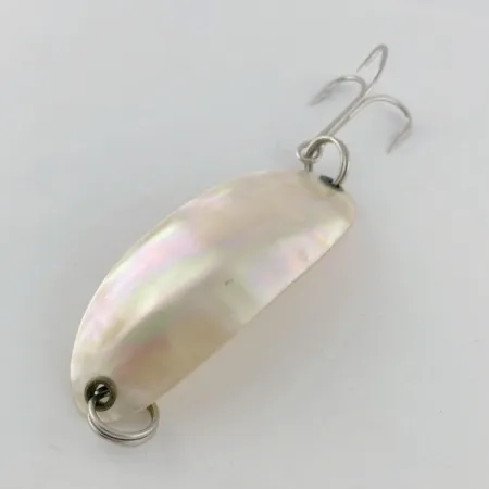 Vintage Pflueger Pearl Spoon, 1/2oz pearl fishing spoon #23721