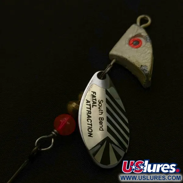 Vintage   South Bend  Fatal Attraction, 2/5oz silver spinning lure #23738
