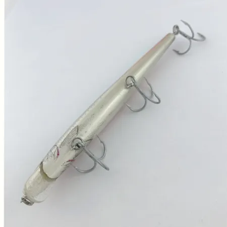 Vintage Rebel Floater F14, 1/2oz trout fishing lure #23753