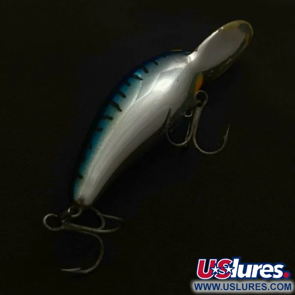Vintage   Bomber Model 7A, 1/2oz Shad fishing lure #23779