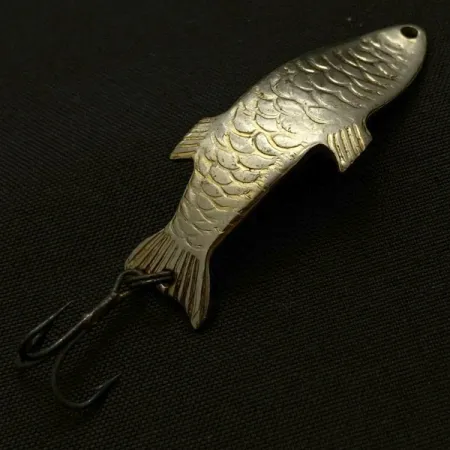 Vintage Vintage Phoebe (pre Acme), 1/8oz nickel fishing spoon #23909