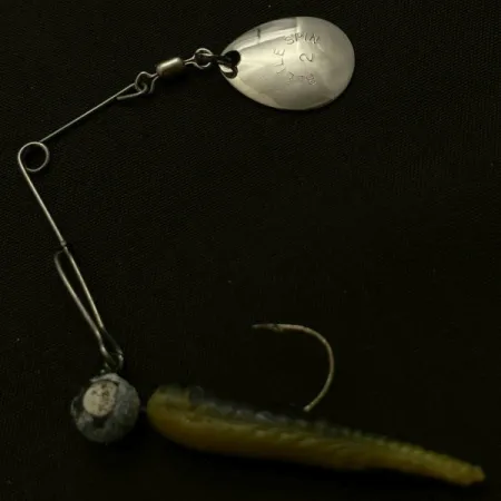 Vintage Johnson Beetle Spin, 3/16oz Nickel / Yellow / White spinning lure #23914