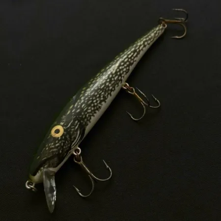 Vintage Bomber Long A Pro 12, 1/2oz Baby pike fishing lure #23942