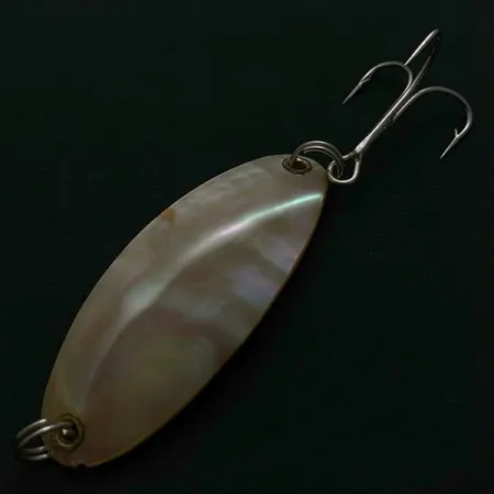 Vintage Pflueger Pearl Spoon, 2/5oz pearl fishing spoon #23983