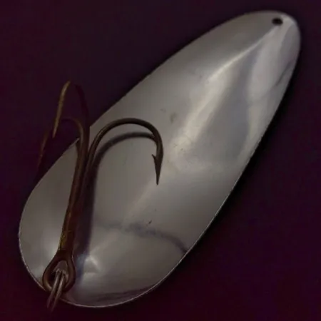 Vintage Lindy / Little Joe Lindy Gator , 1 2/3oz red/white/nickel fishing spoon #24009