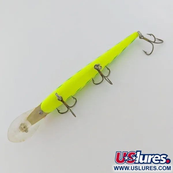 Vintage   Rebel Fastrac  F12, 2/5oz green fishing lure #24016