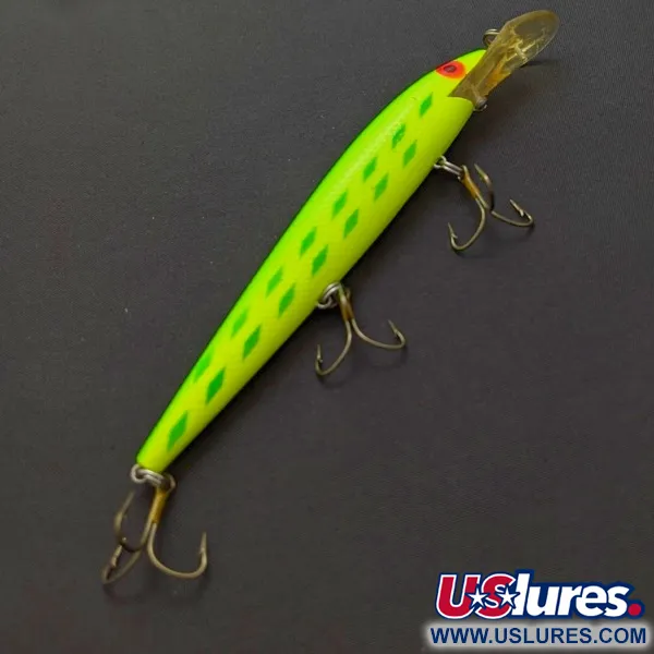 Vintage   Rebel Fastrac  F12, 2/5oz green fishing lure #24016
