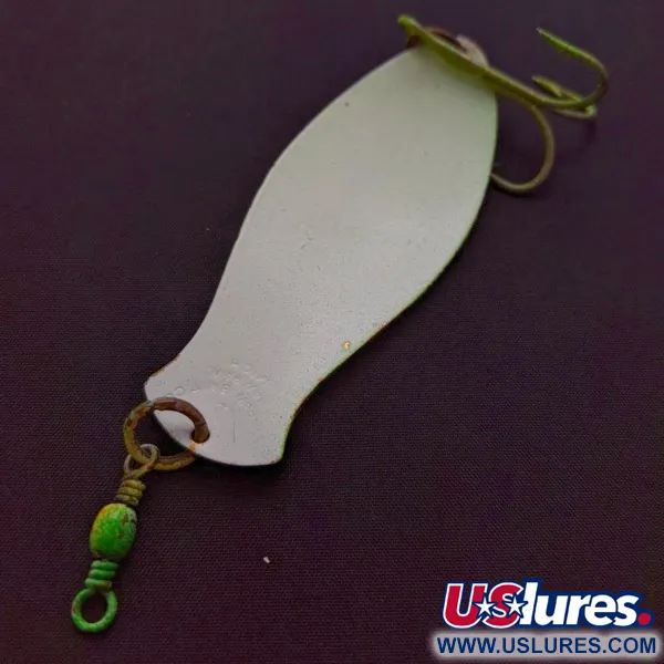 Vintage Paw Paw , 3/4oz Green fishing spoon #24091