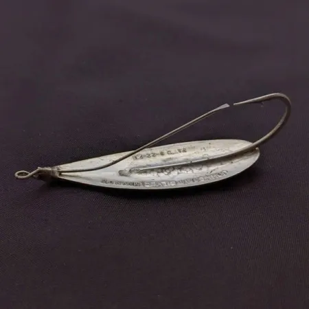 Vintage Johnson Silver Minnow Weedless, 2/5oz silver fishing spoon #24129