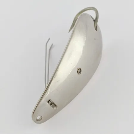 Vintage Master Weedless Lotta Junior, 2/5oz silver fishing spoon #24158