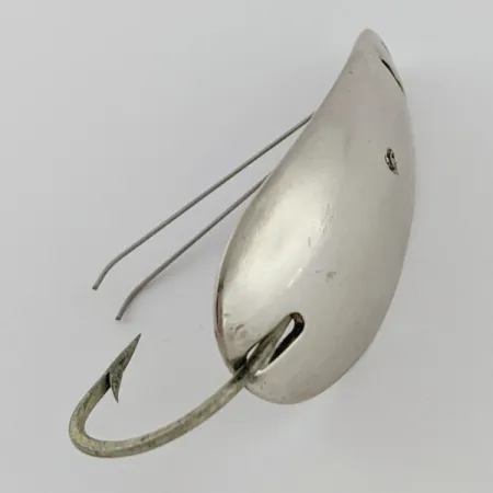 Vintage Master Weedless Lotta Junior, 2/5oz silver fishing spoon #24158