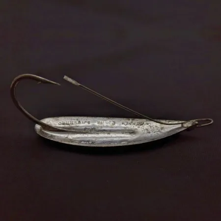 Vintage Johnson Silver Minnow Weedless, 3/4oz silver fishing spoon #24170