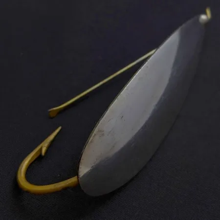 Vintage Johnson Silver Minnow, 1oz silver/gold fishing spoon #24182