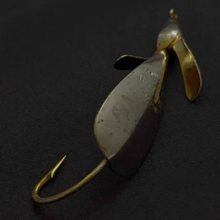 Vintage Johnnie O'Neil Johnnie O’ Neils Weed Wing 2, 1/3oz fishing spoon #24205