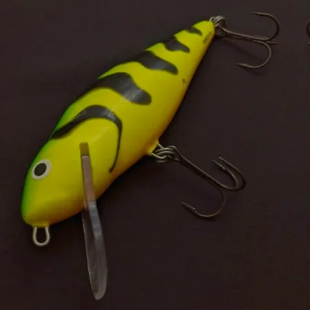 Vintage Salmo Perch 14 Floating, 2oz FT fishing lure #24213