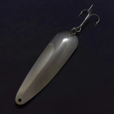 Vintage Worth Chippewa, 3/4oz Nickel fishing spoon #24315