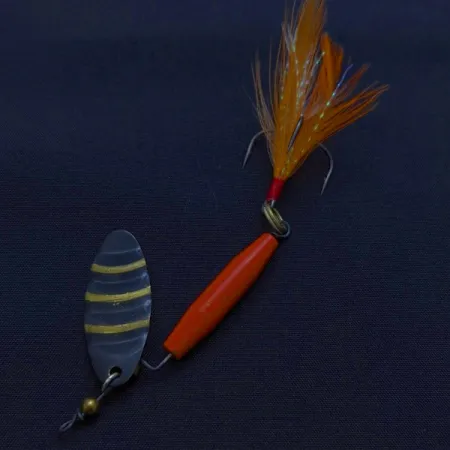 Vintage Worth #301, 1/3oz red/black/gold spinning lure #24357