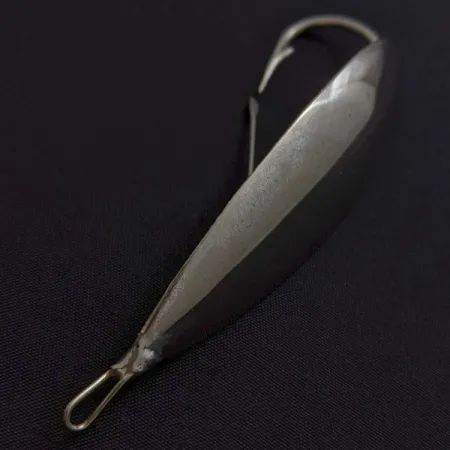 Vintage Johnson Silver Minnow Weedless, 3/4oz silver fishing spoon #24375