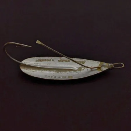 Vintage Johnson Silver Minnow Weedless, 1/3oz silver fishing spoon #24376
