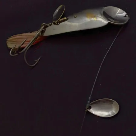 Heddon King Stanley Spoon, Nickel, 3/4 oz (21 g), Feathered, #24499