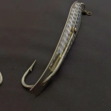 Pro King Weedless King Spoon, Nickel/Hologram, 1 1/4 oz (34 g), #24508