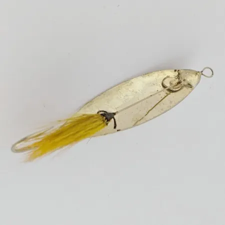 Marathon Weedless Spoon, Gold, 3/16 oz (6 g), Bucktail, #24597