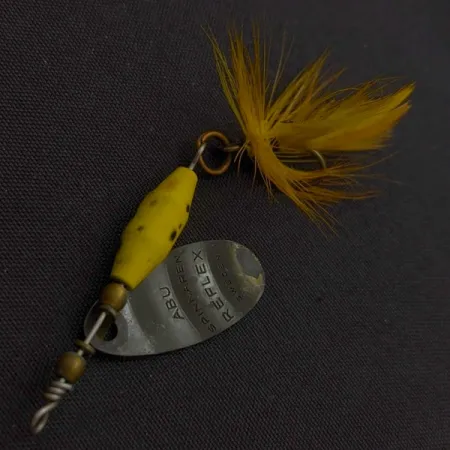 Abu Garcia Spinnaren Reflex, Black/Yellow, 1/8oz (4g), Feathered, #24621