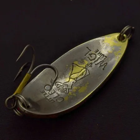 Vintage Seneca Little Cleo, Pink Nickel, 1/2 oz (14 g), Hula Girl, #24623