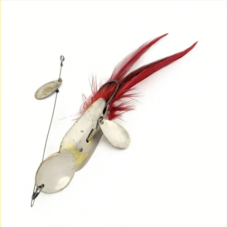 Heddon Queen Stanley, Nickel, 1/2 oz (14 g), Red Feathers, #24741