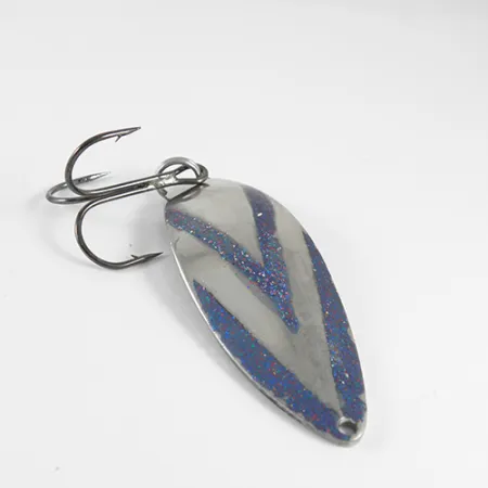 Vintage Seneca Little Cleo (Hula Girl), 3/4oz Nickel / Blue fishing spoon #1499