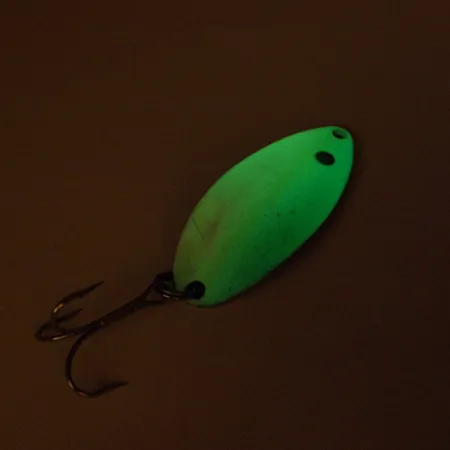 Vintage Acme Little Cleo Glow, 2/5oz Nickel / White / Green Glow in Dark	 fishing spoon #2512