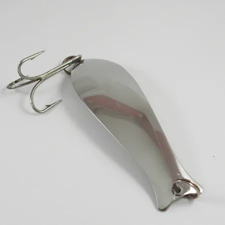 Vintage Hugger Spoon, 1oz Nickel fishing spoon #2943