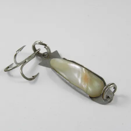 Vintage Compac, 1/16oz Nickel / Pearl fishing spoon #3087