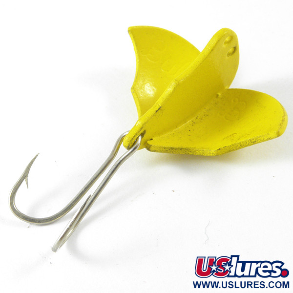 Vintage  Harrison Industries Baby Bat, 3/16oz Yellow fishing spoon #3471