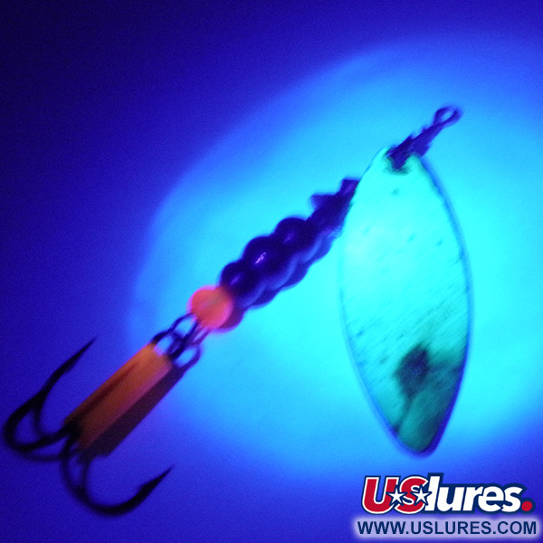 Vintage   Mepps Aglia Long 3 UV, 2/5oz Green UV Glow in UV light, Fluorescent spinning lure #3569