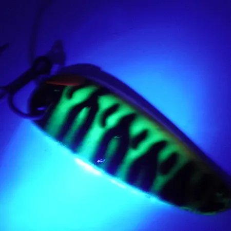 Vintage Boss Lures Boss Spoon UV, 2/3oz Fire Tiger UV Glow in UV light, Fluorescent fishing spoon #4071