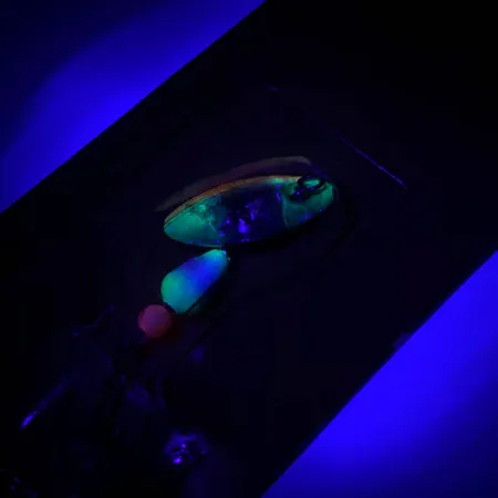 Panther Martin 2​ UV, 3/32oz Rainbow UV Glow in UV light, Fluorescent spinning lure #4357