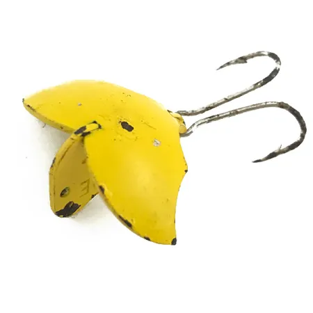 Vintage Prescott Spinner Baby Bat, 3/16oz Yellow fishing spoon #5455