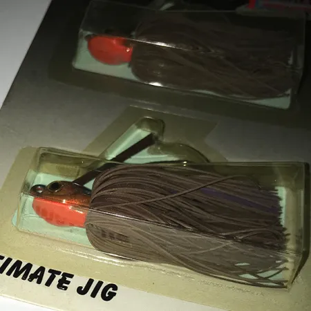 Other DUH Ultimate Weedless Jig UV, 2/5oz Brown / Red fishing #6294