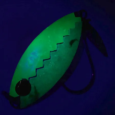 Vintage Flashy Fish Lures Flashy Fish, 3/16oz Green / Nickel fishing spoon #7201