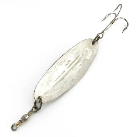 Vintage Williams Wabler, 2/3oz Silver fishing spoon #8446