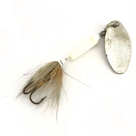 Vintage Yakima Bait Worden’s Original Rooster Tail, 1/8oz White / Silver spinning lure #9170