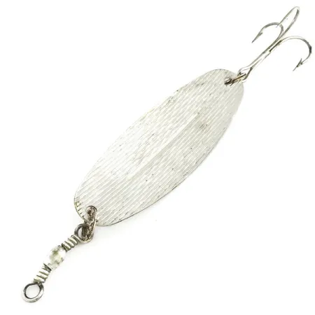 Vintage Williams Wabler W70, 1oz Hammered Silver fishing spoon #9292